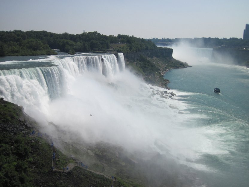 033-trail to American Falls overlook-Bridal Veil Falls in the center top-Horseshow Falls to the right .jpg
